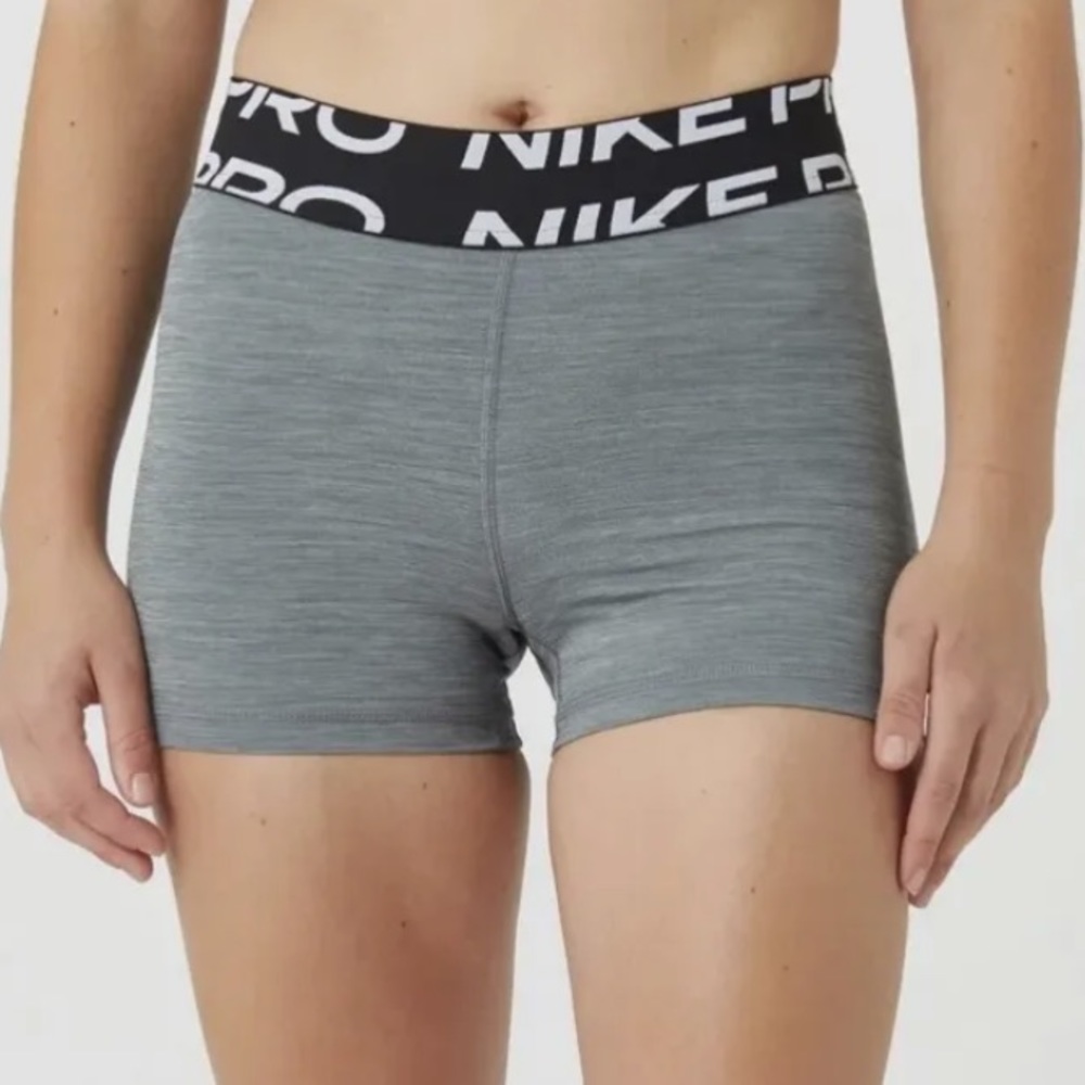 Nike Women's Pro Dri-Fit 3" Gray Graphic Shorts DD6265-084 Large perfect NWT